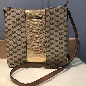 Michael Kors crossbody bag